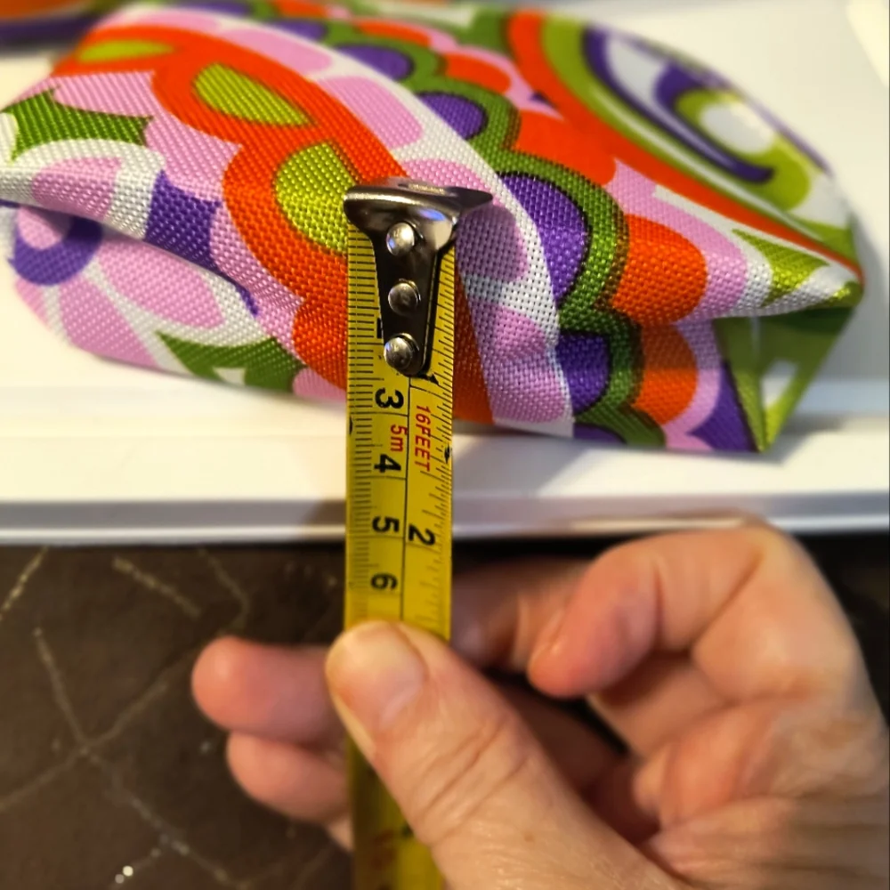 NWOT Clinique Make-up‎ bag with Mini - Picture 5 of 9